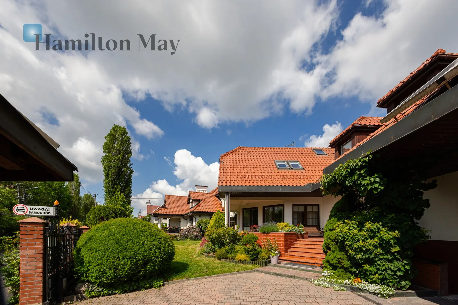 Spacious house with a garden – ready to move in - slider