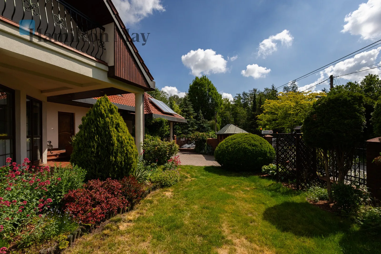 Spacious house with a garden – ready to move in - slider