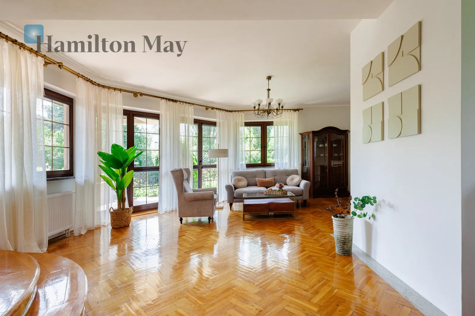 Spacious house with a garden – ready to move in - slider
