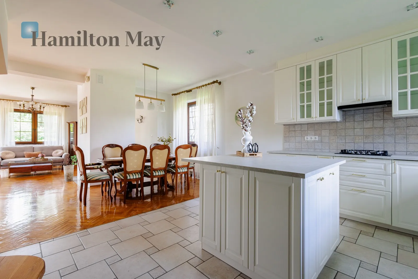 Spacious house with a garden – ready to move in - slider