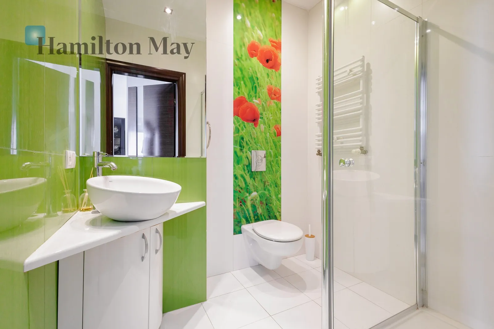 Region: Ochota Subregion: Szczęśliwice Distance to centre: 5.32 km Level: 8 Price: 2780000 PLN Bedrooms: 2 - slider