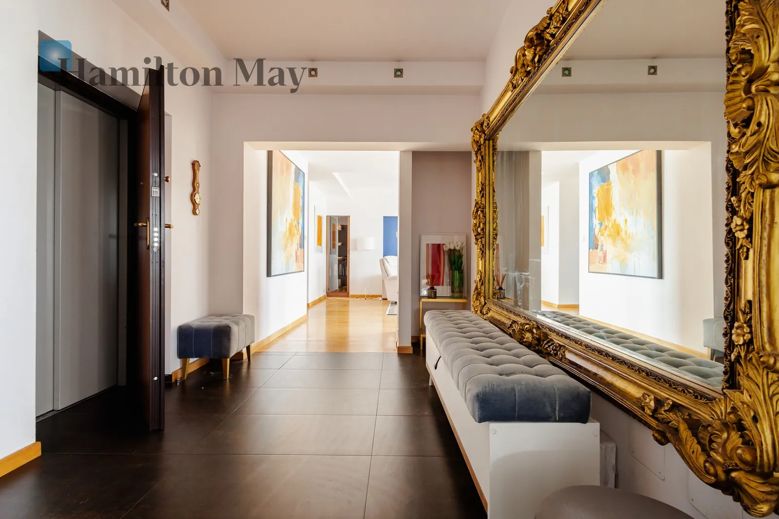 Subregion: Szczęśliwice Distance to centre: 5.32 km Level: 8 Price: 2780000 PLN Bedrooms: 2 Bathrooms: 2 - slider