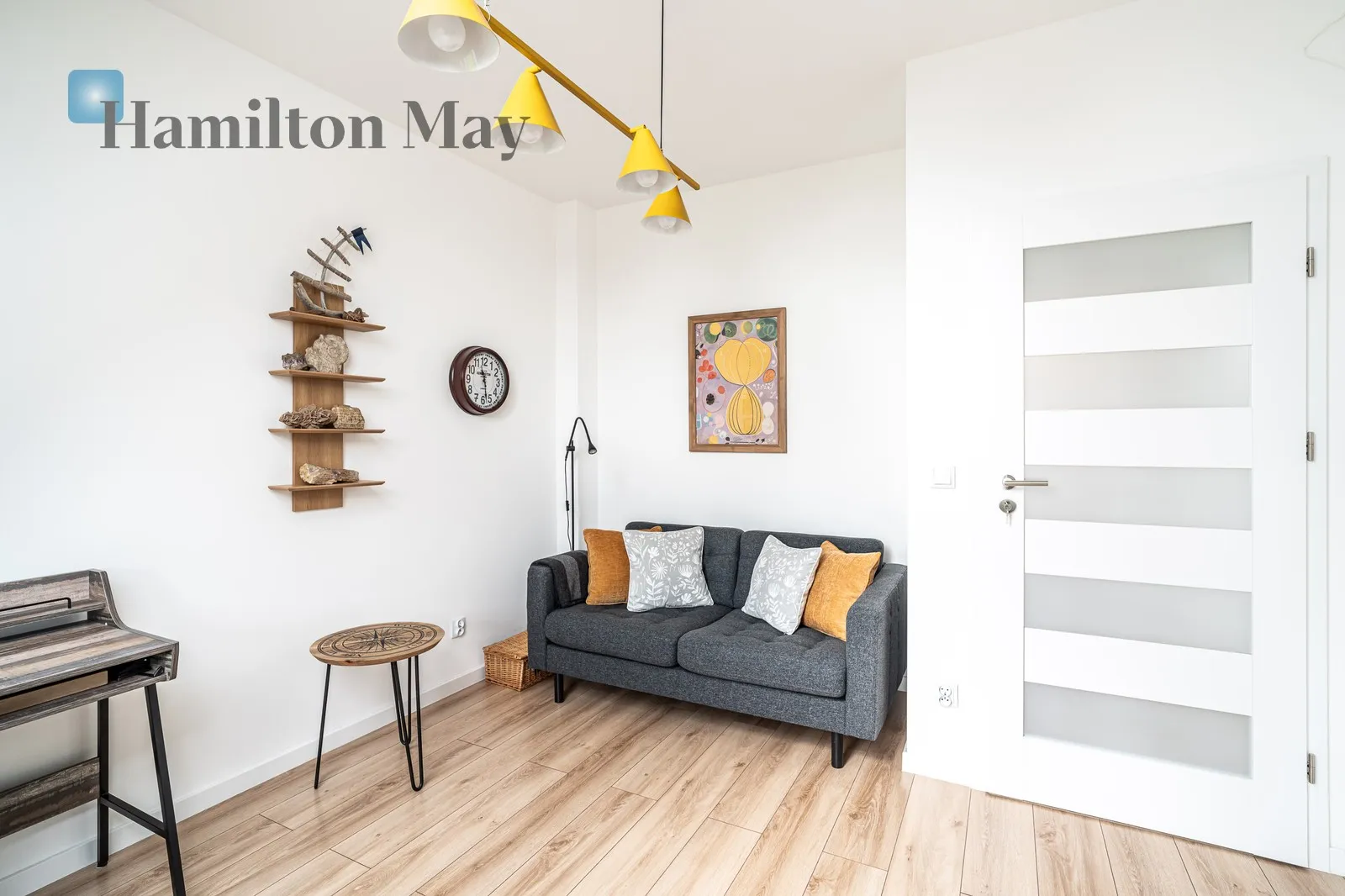 Price: 2830000 PLN Bedrooms: 4 Bathrooms: 2 Plot size: 402m2 - slider