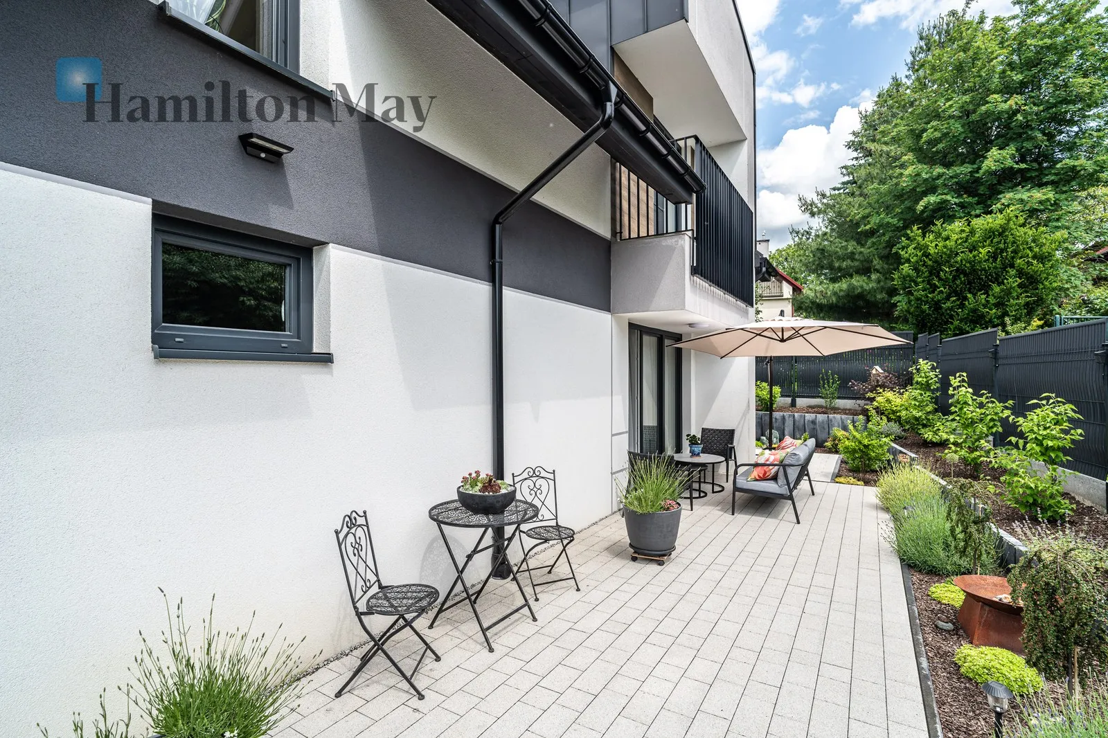 Price: 2830000 PLN Bedrooms: 4 - slider