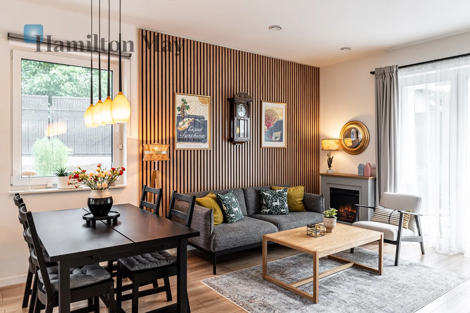 City: Więckowice Street: Lipowa Region: Więckowice Distance to centre: 15.04 km Price: 2830000 PLN Bedrooms: 4 Bathrooms: 2 - slider
