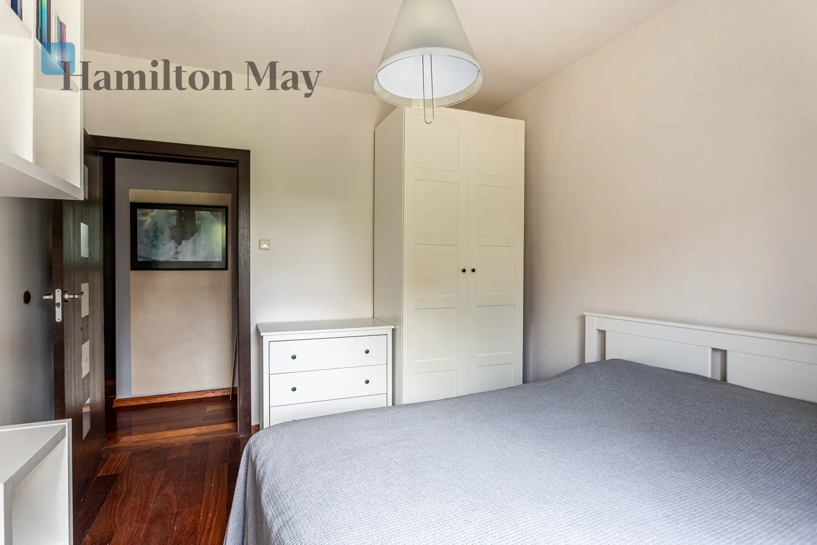 Subregion: Wyględów Distance to centre: 3.03 km Level: 1 Price: 4900 PLN Bedrooms: 1 Bathrooms: 1 Size: 64m2 - slider