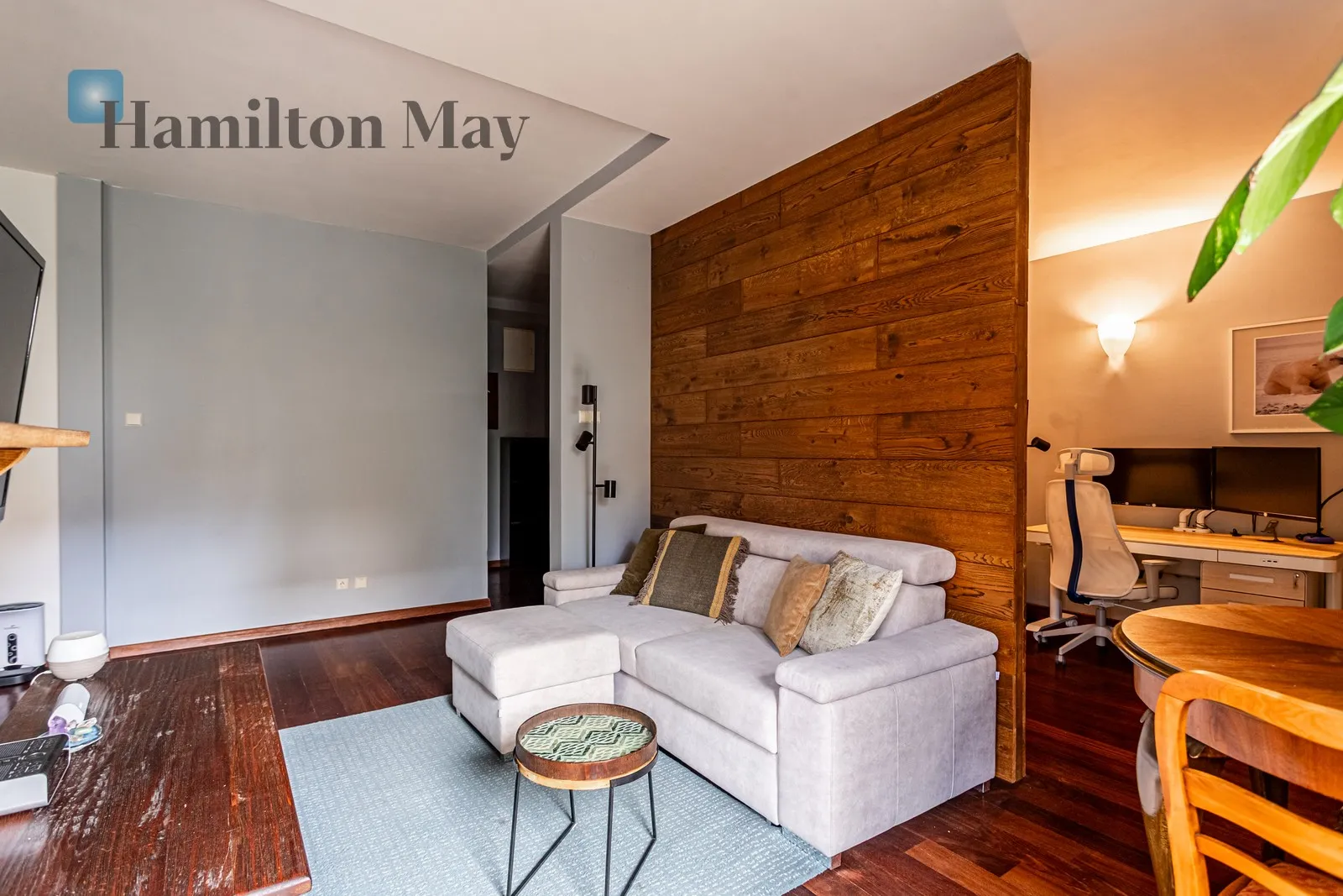 Street: Stanisława Żaryna Region: Mokotów Subregion: Wyględów Distance to centre: 3.03 km Level: 1 Price: 4900 PLN Bedrooms: 1 Bathrooms: 1 - slider