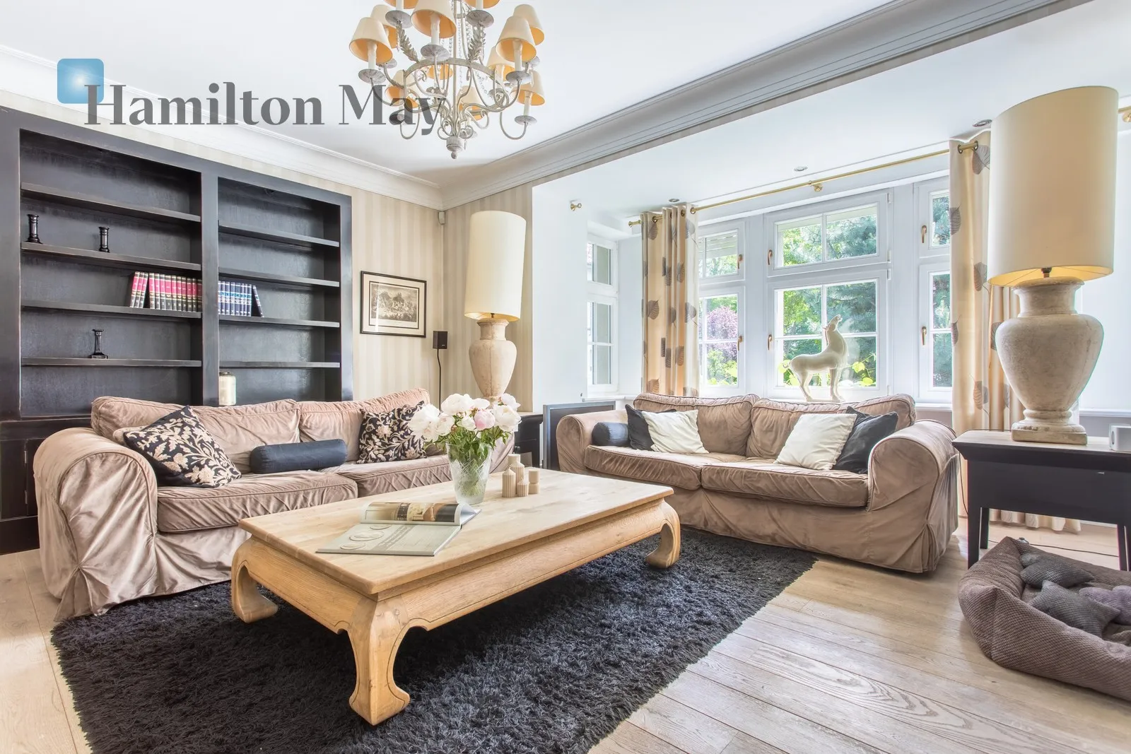 Price: 8990000 PLN Bedrooms: 8 Bathrooms: 5 Plot size: 1207m2 Price/m2: 19209 PLN - slider
