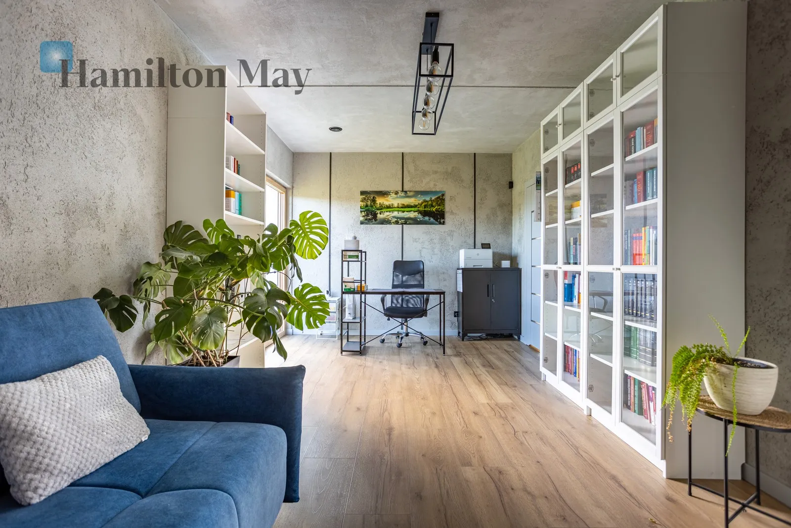Distance to centre: 11.86 km Price: 4199000 PLN Bedrooms: 4 Bathrooms: 2 Plot size: 1050m2 Price/m2: 14580 PLN - slider