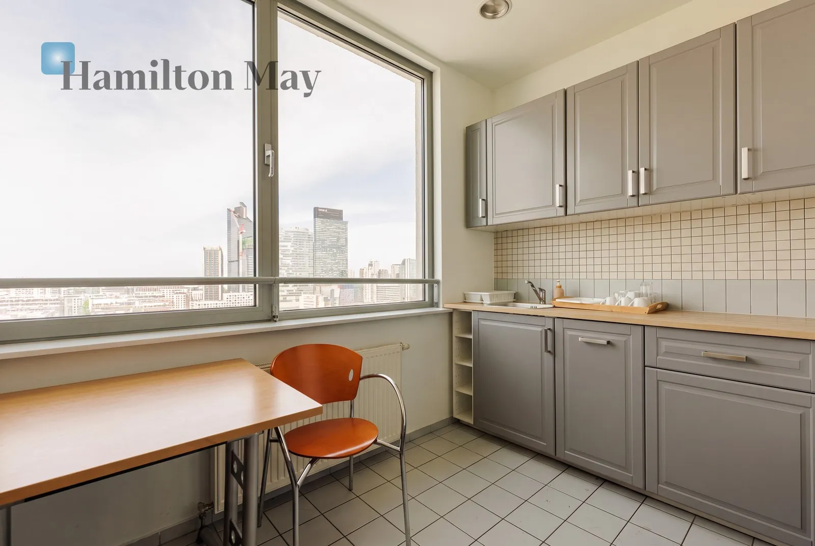 Reprezentacyjne biuro 147 m² z dużym tarasem 58 m² i widokiem na panoramę Warszawy - slider