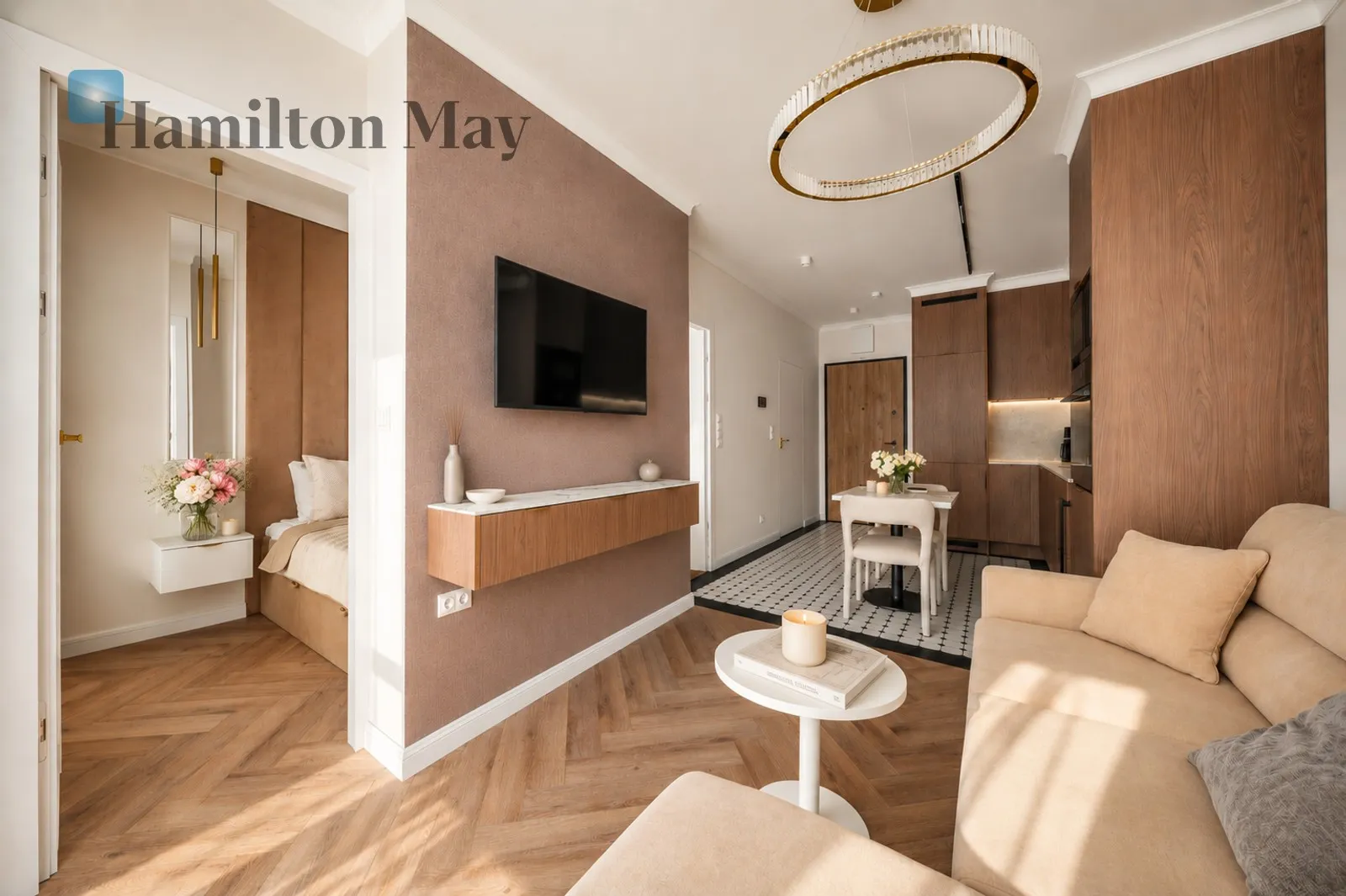 A unique, turnkey apartment - slider