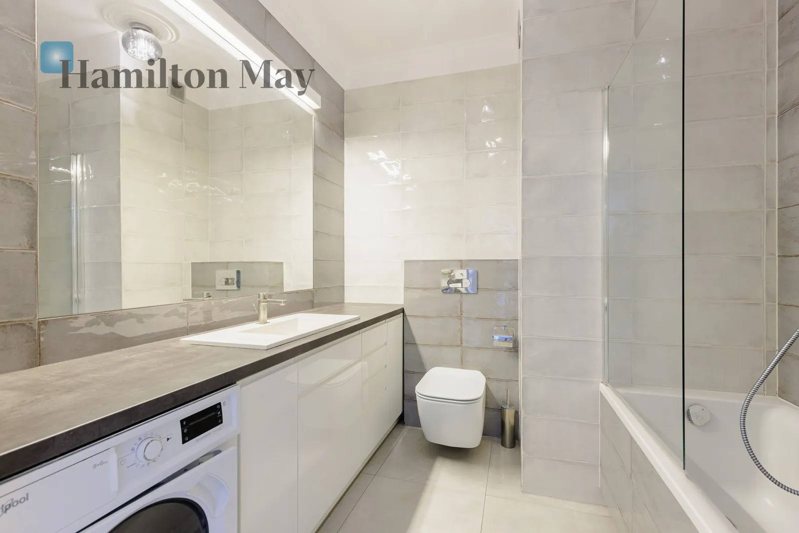 Region: Żoliborz Subregion: Sady Żoliborskie Distance to centre: 4.9 km Level: 4 Price: 3500 PLN Bedrooms: 1 - slider