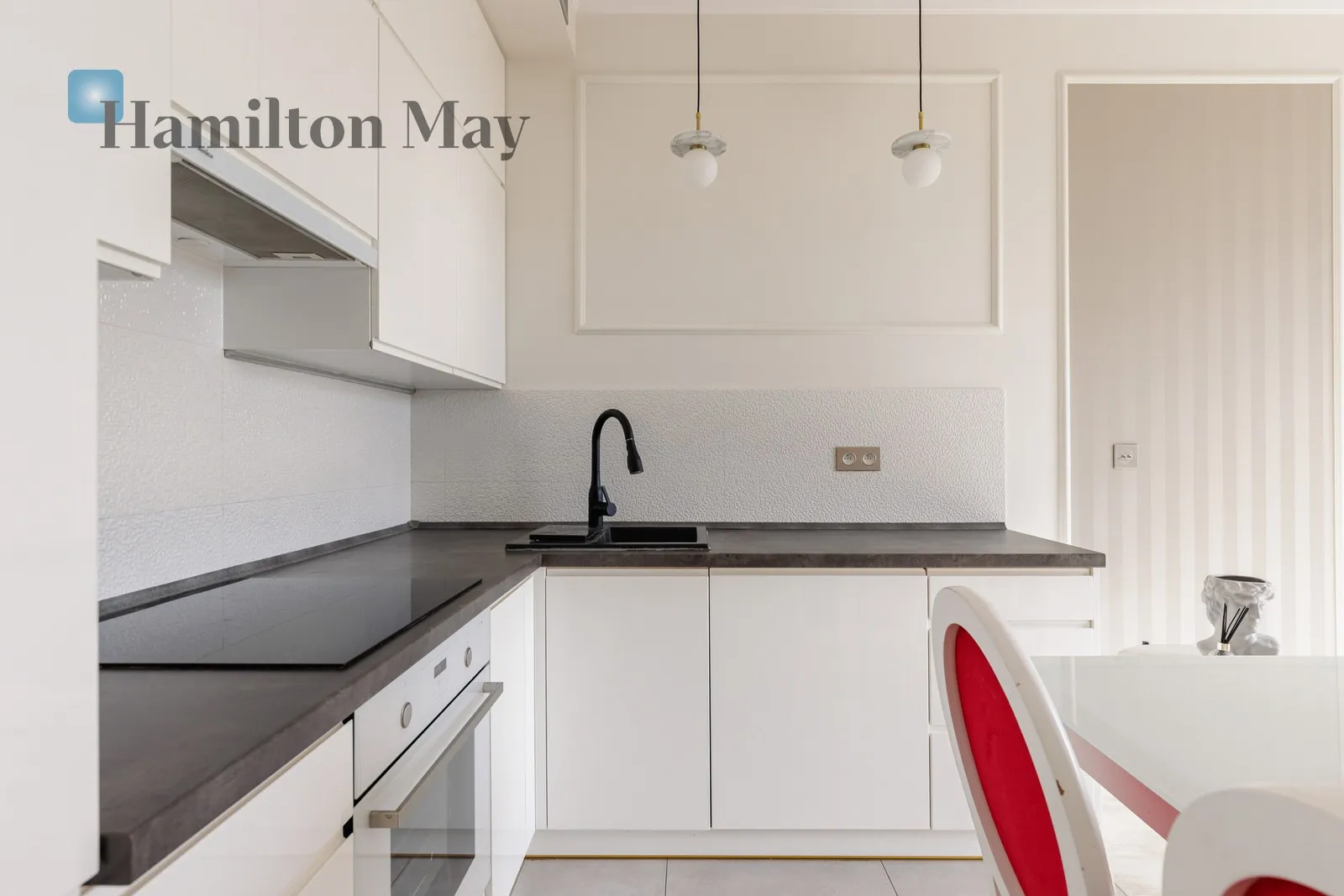 City: Warszawa Street: Jasnodworska Region: Żoliborz Subregion: Sady Żoliborskie Distance to centre: 4.9 km Level: 4 Price: 3500 PLN Bedrooms: 1 Bathrooms: 1 - slider