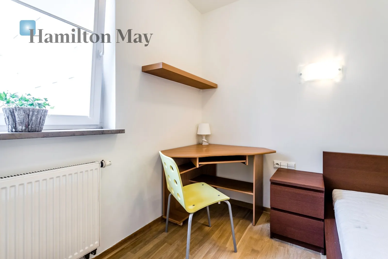 Region: Śródmieście Subregion: Śródmieście Południowe Distance to centre: 0.46 km Level: 3 Price: 4300 PLN Bedrooms: 2 Bathrooms: 1 - slider