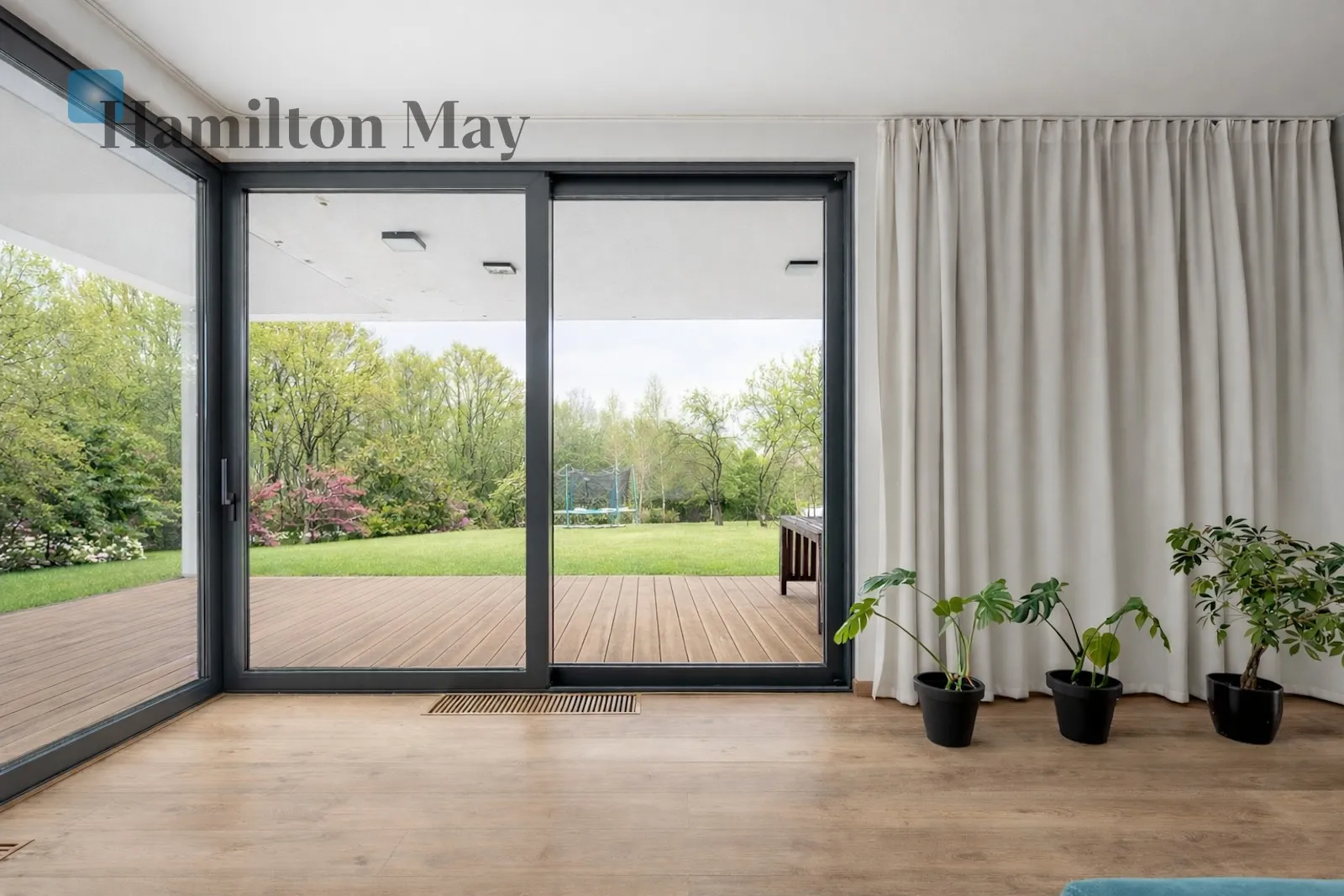 A unique house surrounded by greenery with a 77-acre plot - slider