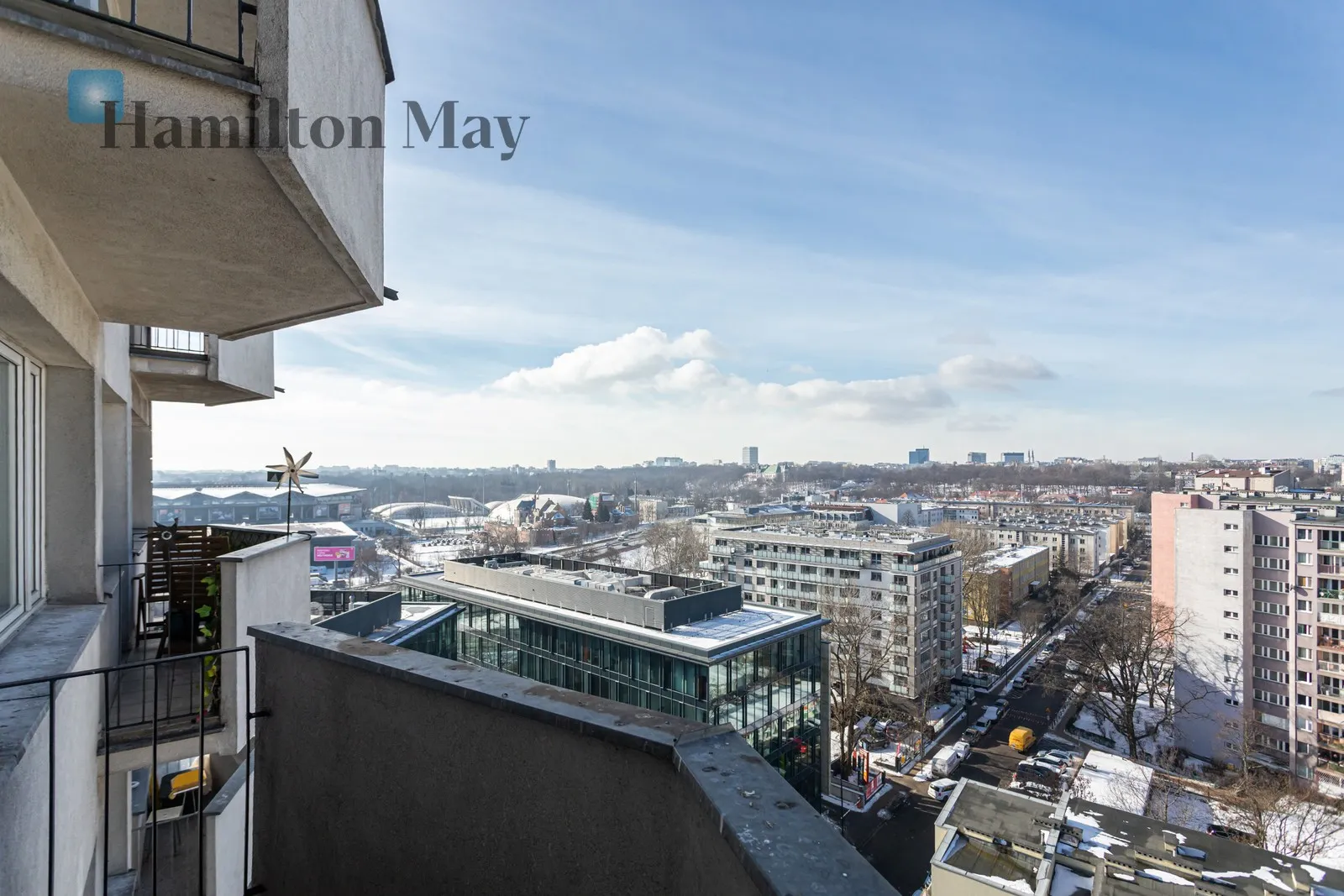 Dwupokojowe mieszkanie z kapitalnym widokiem zlokalizowane w pobliżu Bulwarów Wiślanych - slider