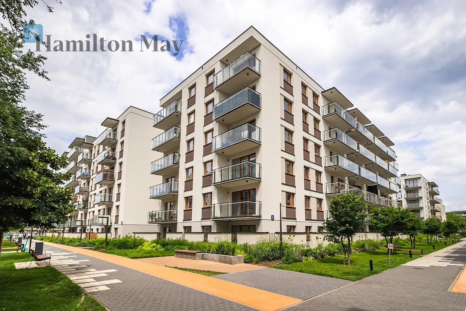 Distance to centre: 4.7 km Level: 6 Price: 1066200 PLN Bedrooms: 2 Bathrooms: 1 Size: 56.41m2 - slider