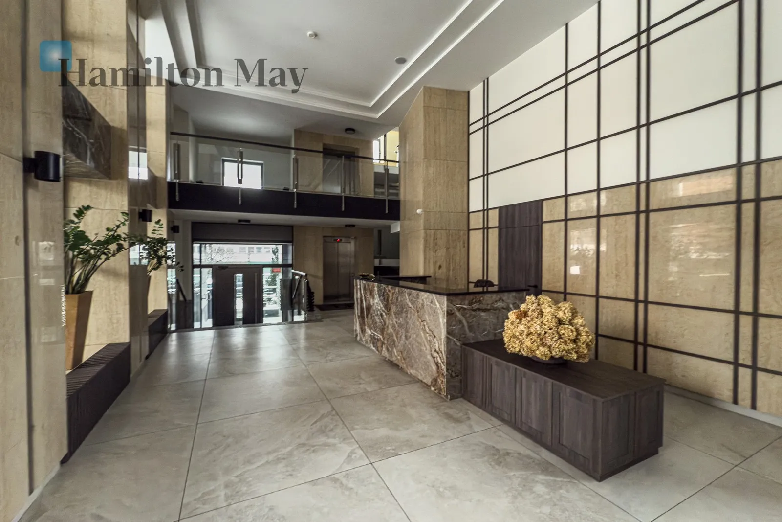 Exclusive sunny apartment with terrace – Łazienki Królewskie area - slider