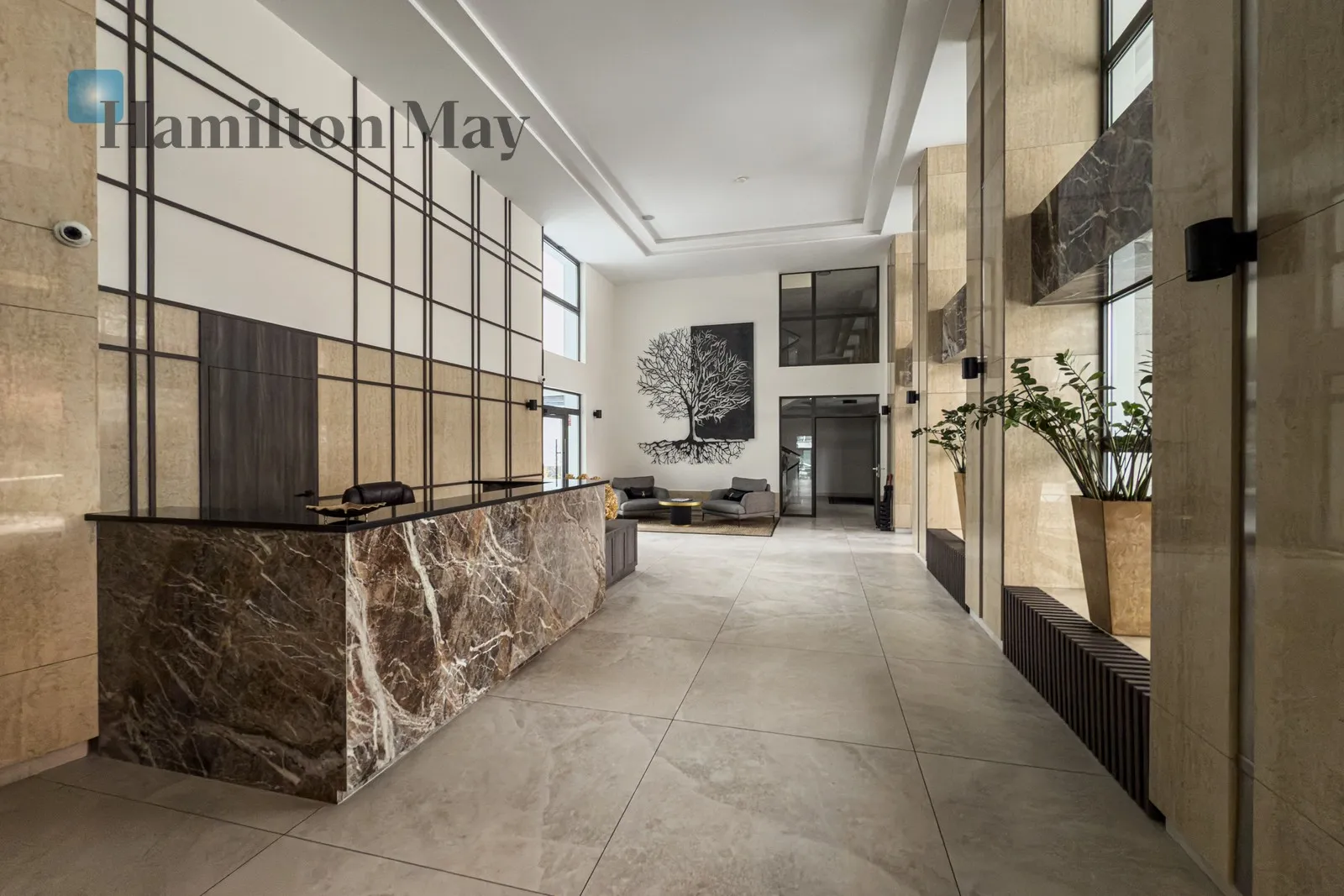 Exclusive sunny apartment with terrace – Łazienki Królewskie area - slider