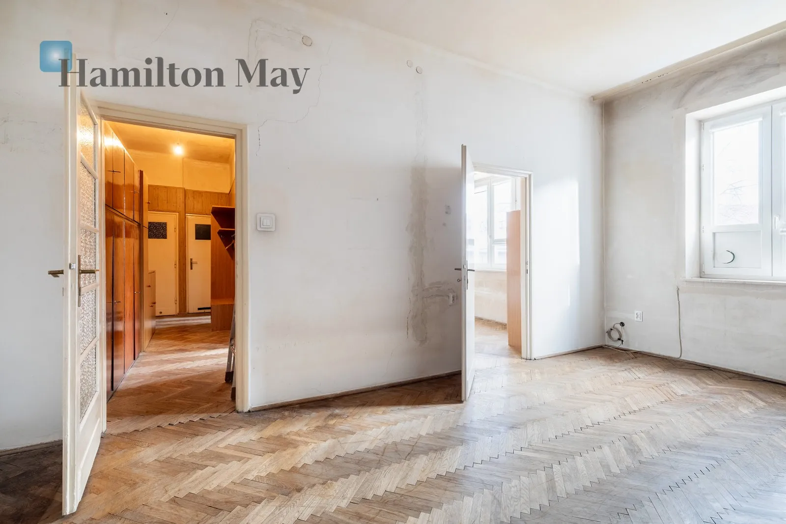 Продається квартира з великим потенціалом, розташована в Старому місті, недалеко від Казімєжа - slider