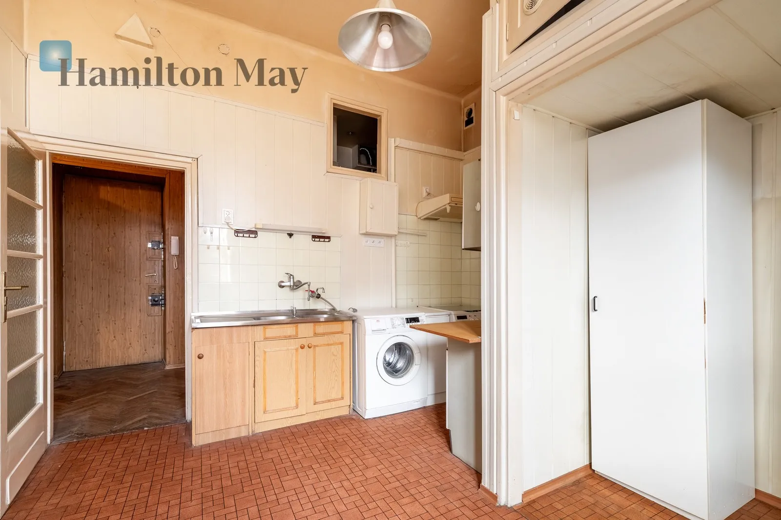 Продається квартира з великим потенціалом, розташована в Старому місті, недалеко від Казімєжа - slider