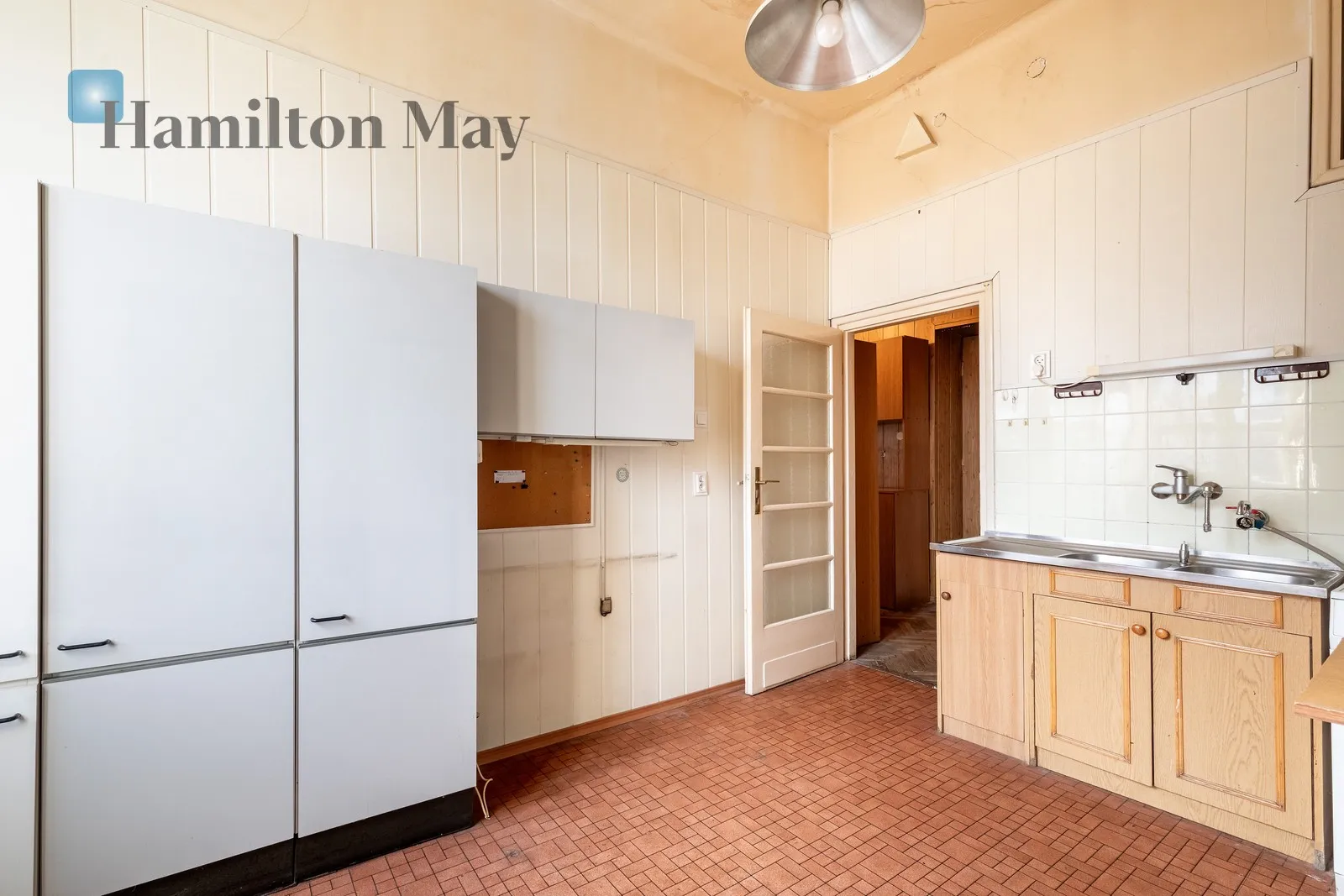 Продається квартира з великим потенціалом, розташована в Старому місті, недалеко від Казімєжа - slider