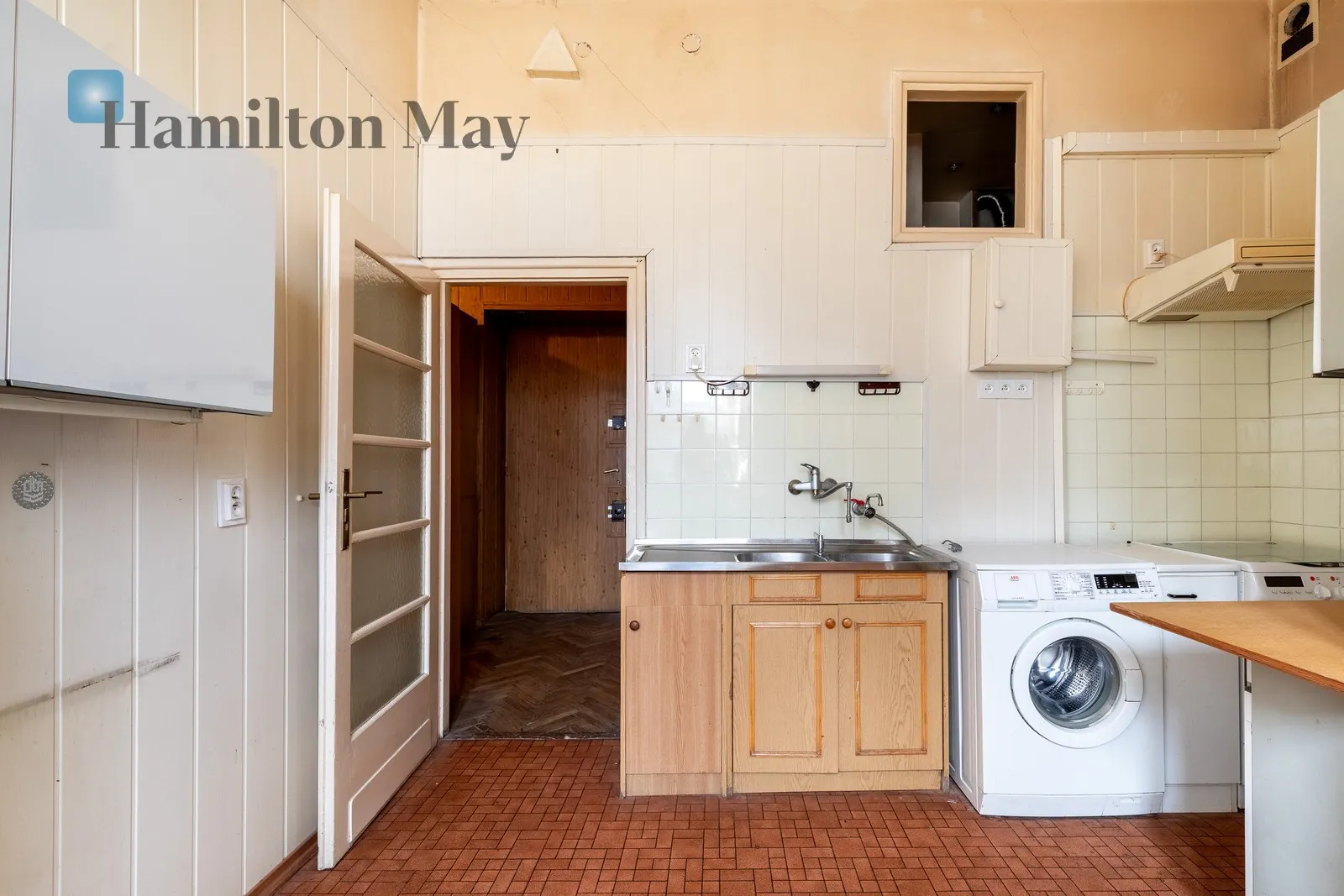 Продається квартира з великим потенціалом, розташована в Старому місті, недалеко від Казімєжа - slider