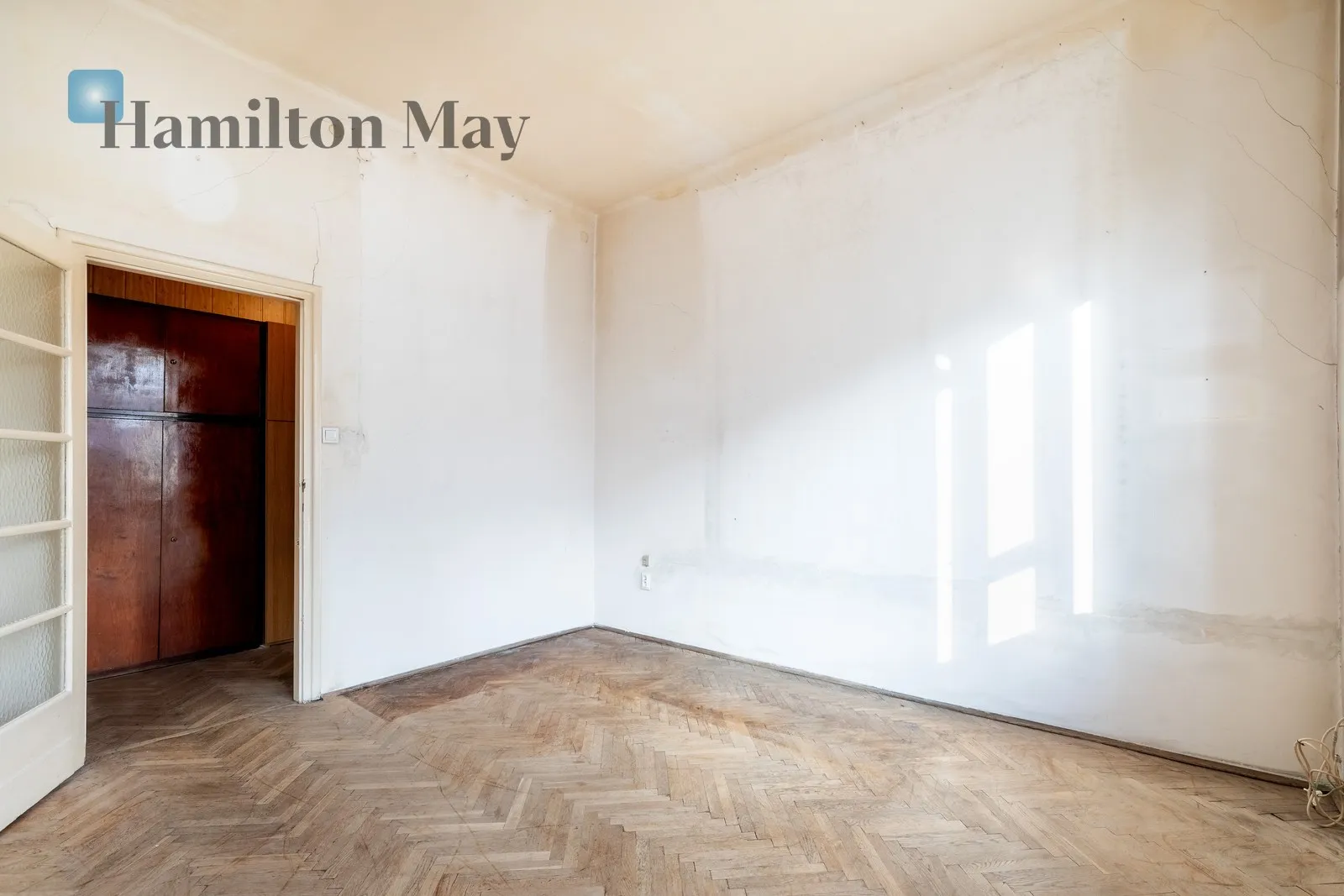 Продається квартира з великим потенціалом, розташована в Старому місті, недалеко від Казімєжа - slider