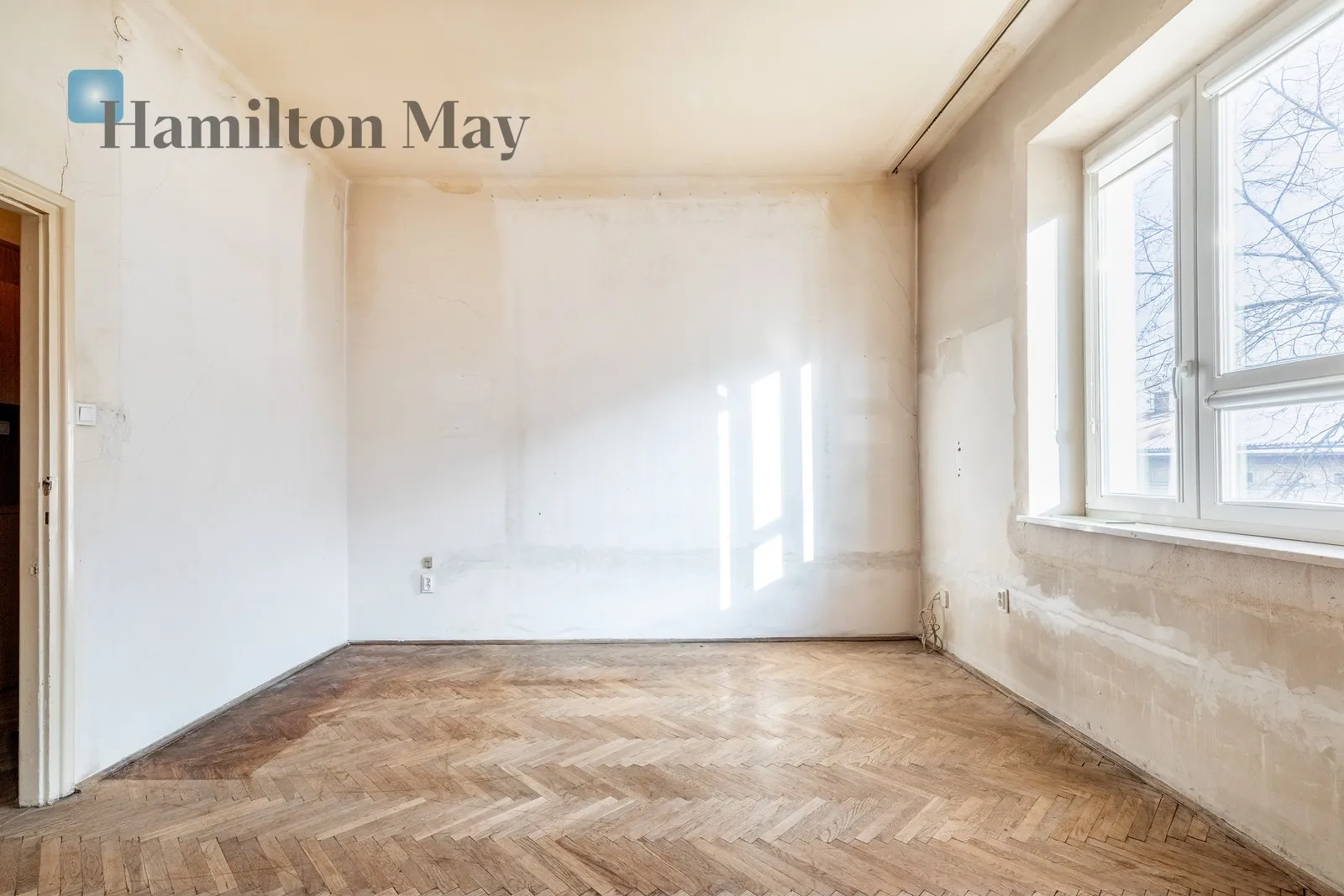 Продається квартира з великим потенціалом, розташована в Старому місті, недалеко від Казімєжа - slider