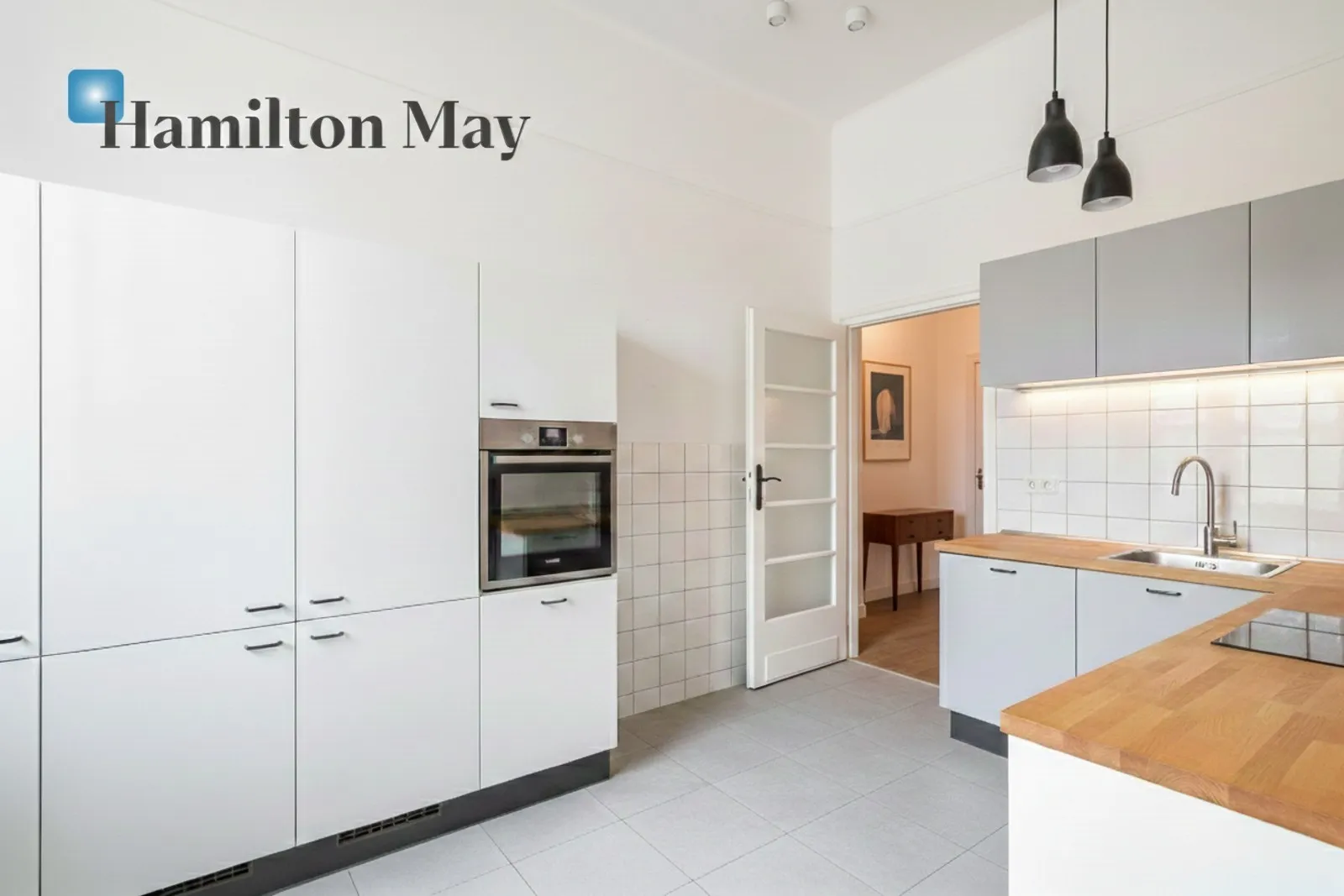 Продається квартира з великим потенціалом, розташована в Старому місті, недалеко від Казімєжа - slider