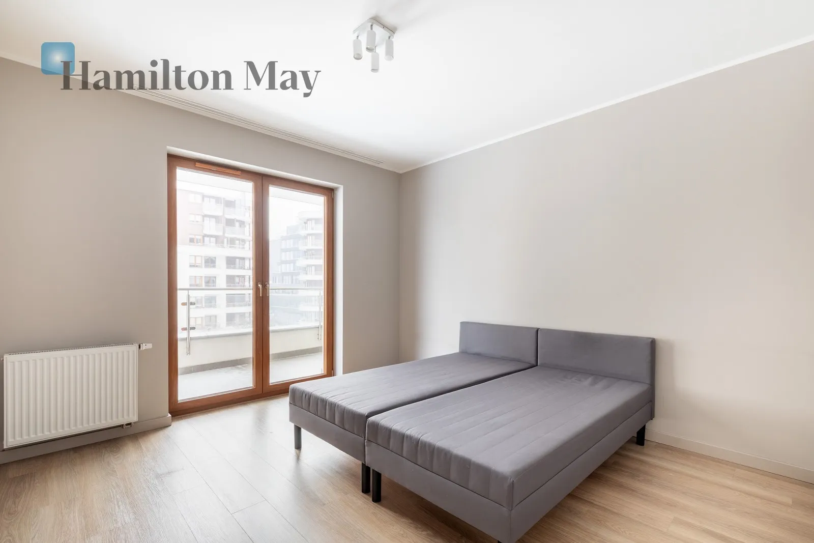 Price: 1700000 PLN Bedrooms: 2 Bathrooms: 2 Size: 76m2 Price/m2: 22368 PLN - slider