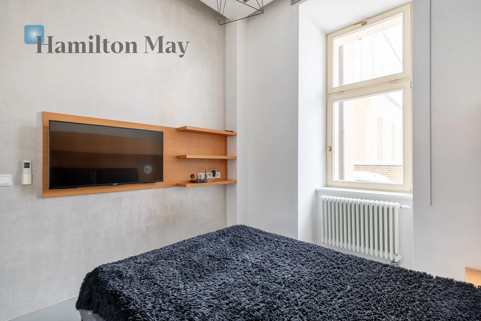 Розкішна двокімнатна квартира в чудово відремонтованому багатоквартирному будинку - slider