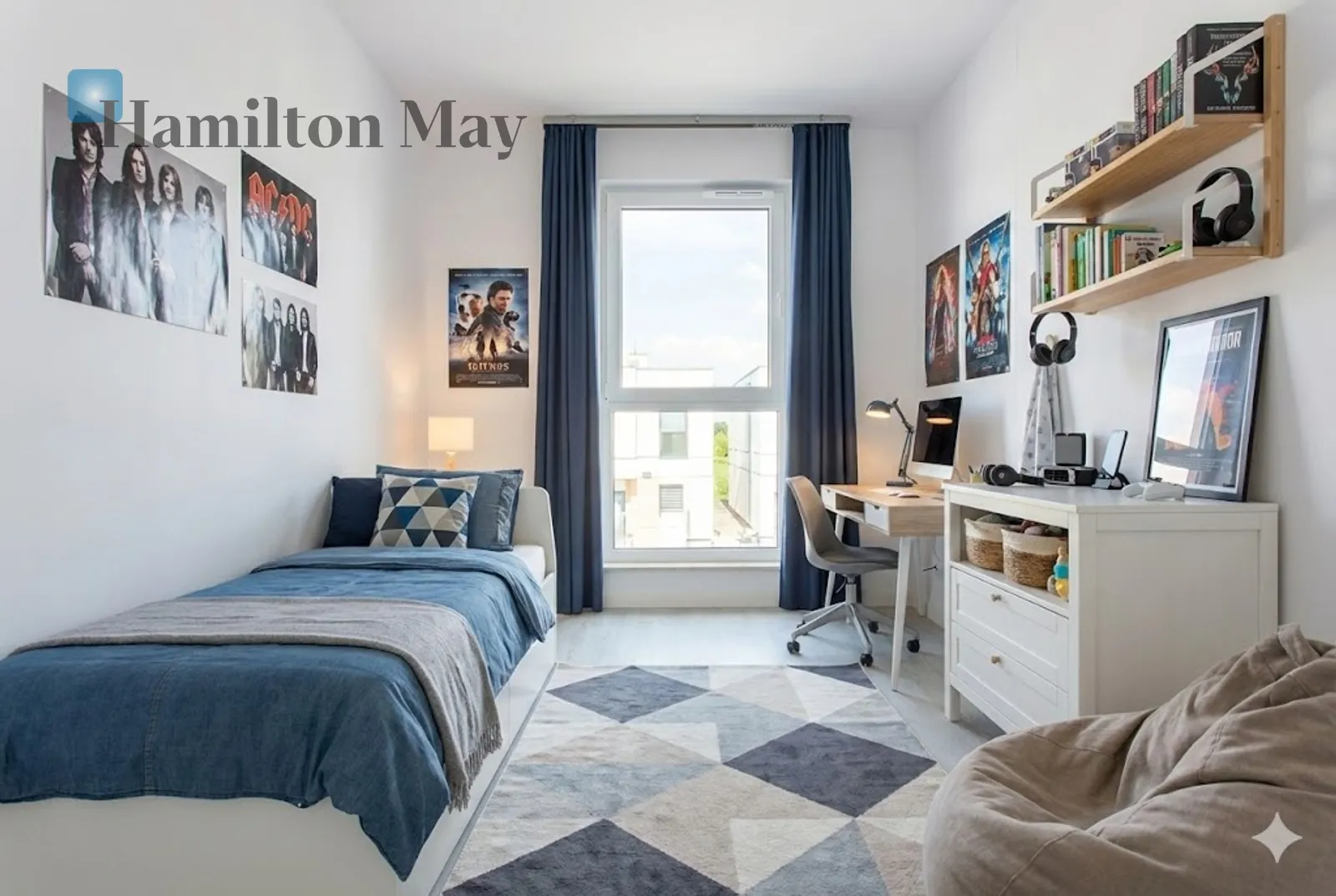 Exquisite Semi Detached House with Sunny Garden - slider