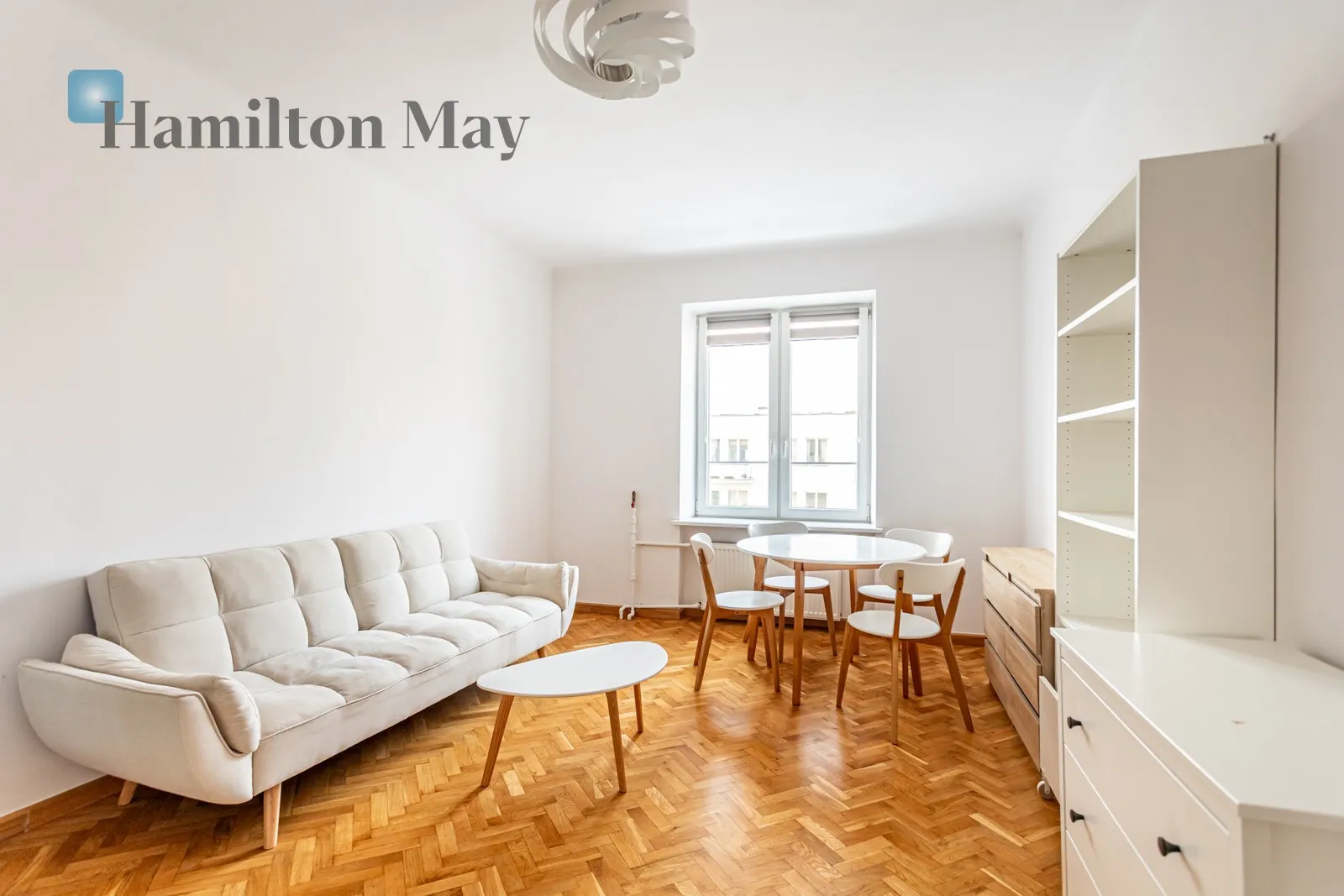 City: Warszawa Street: Filtrowa Region: Ochota Subregion: Filtry Distance to centre: 2.03 km Level: 4 Price: 3200 PLN Bedrooms: 1 Bathrooms: 1 Size: 42m2 Price/m2: 76 PLN - slider