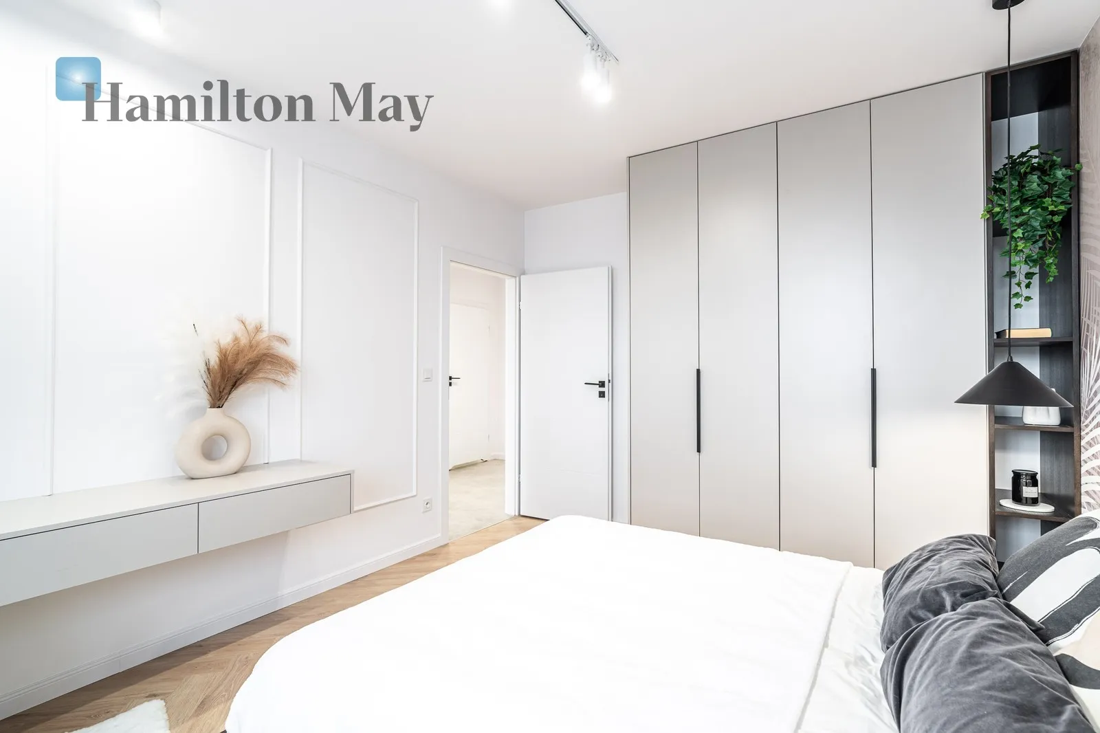 Eleganckie, 3-pokojowe mieszkanie w wysokim standardzie z balkonem i garażem przy ul. Sosnowieckiej - slider