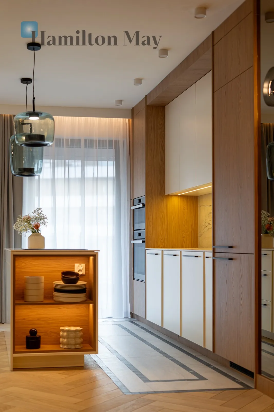 City: Kraków Street: Piotra Borowego Region: Zwierzyniec Subregion: Wola Justowska Distance to centre: 3.43 km Price: 1715000 PLN Bedrooms: 2 - slider