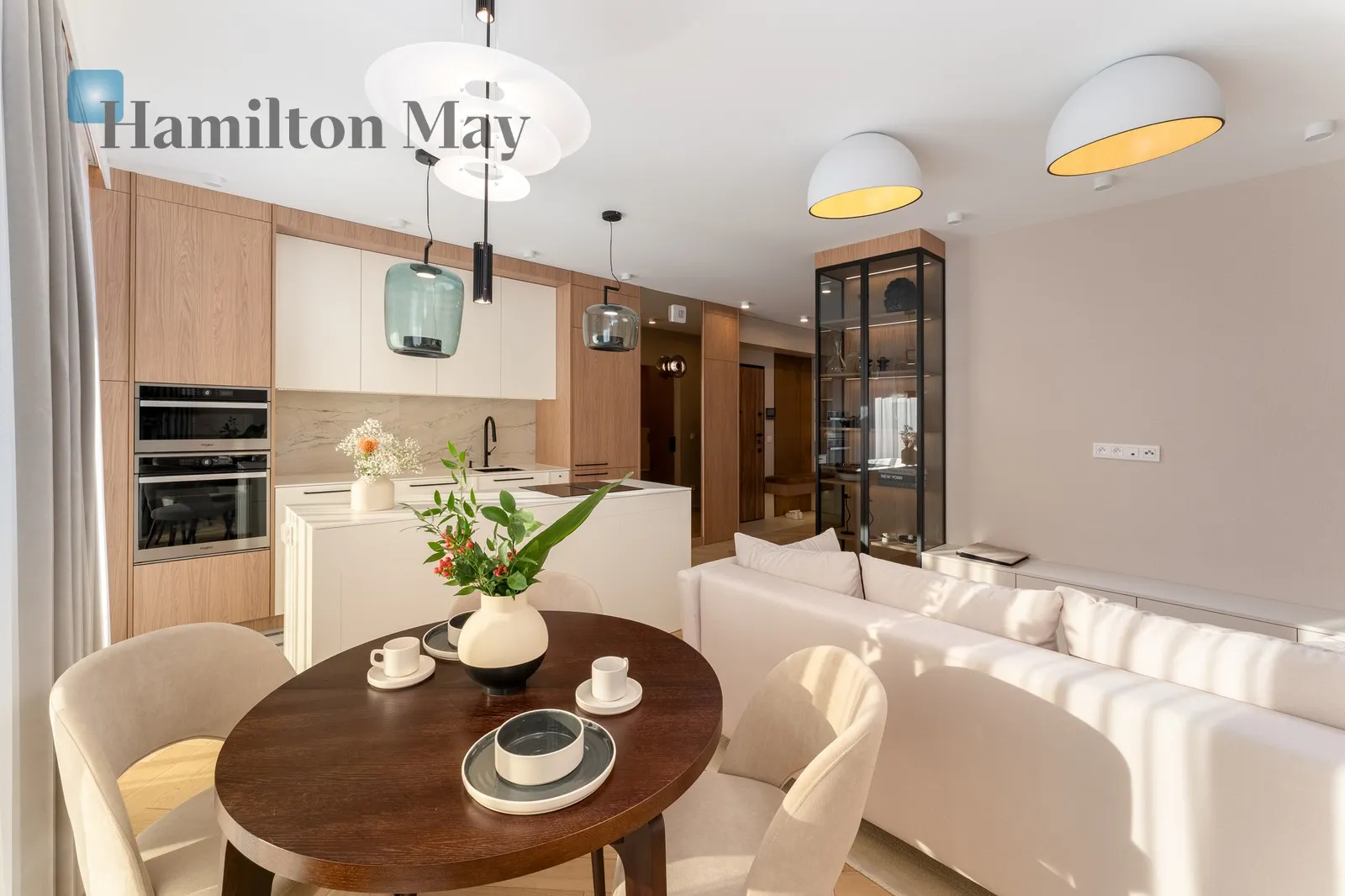 City: Kraków Street: Piotra Borowego Region: Zwierzyniec Subregion: Wola Justowska Distance to centre: 3.43 km Price: 1715000 PLN Bedrooms: 2 Bathrooms: 1 Size: 67.37m2 - slider