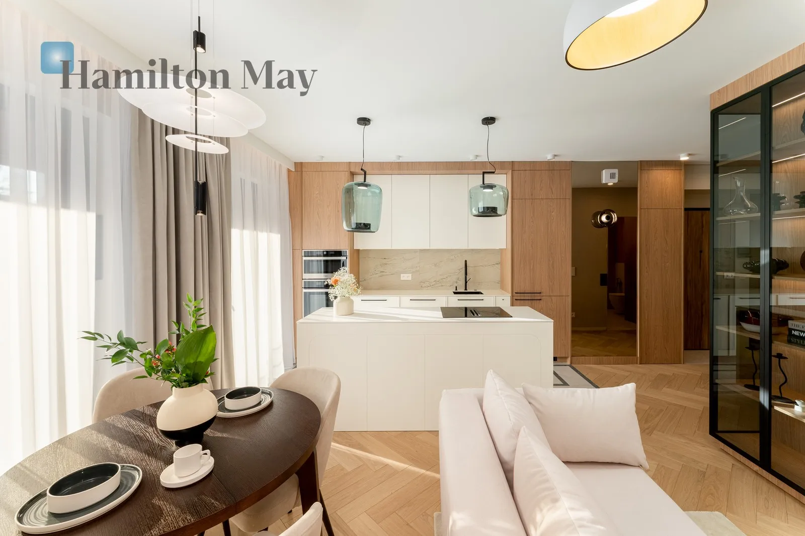 Street: Piotra Borowego Region: Zwierzyniec Subregion: Wola Justowska Distance to centre: 3.43 km Price: 1715000 PLN Bedrooms: 2 Bathrooms: 1 Size: 67.37m2 Price/m2: 25456 PLN - slider