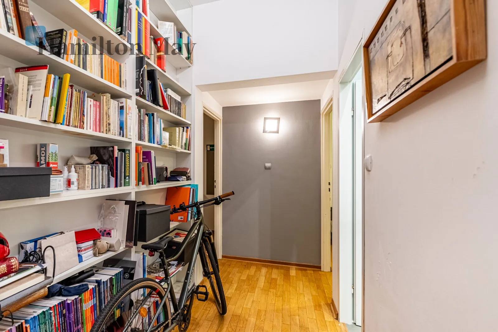 Przestronne | 4-pokojowe mieszkanie w ścisłym centrum | na sprzedaż - slider