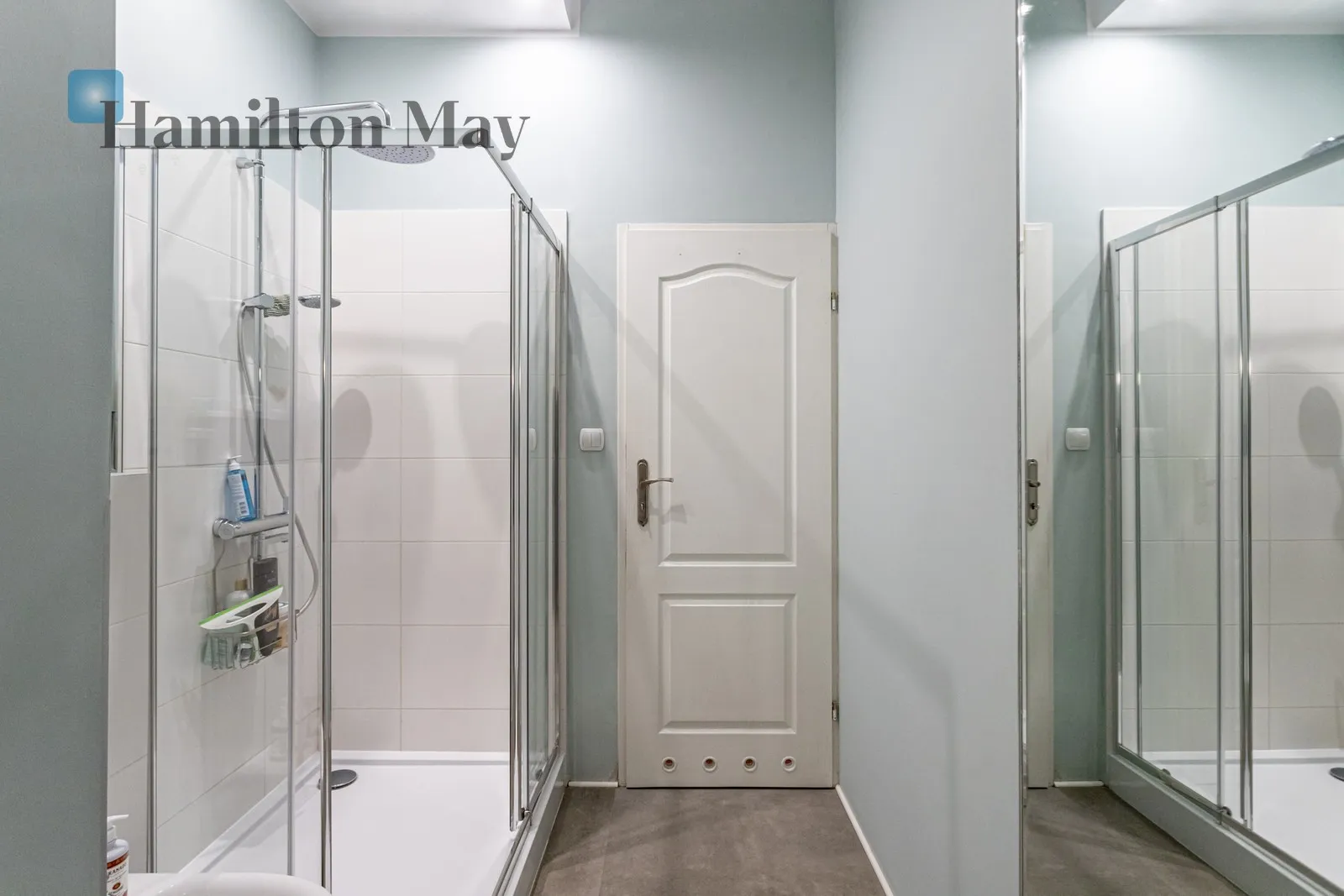 Przestronne | 4-pokojowe mieszkanie w ścisłym centrum | na sprzedaż - slider