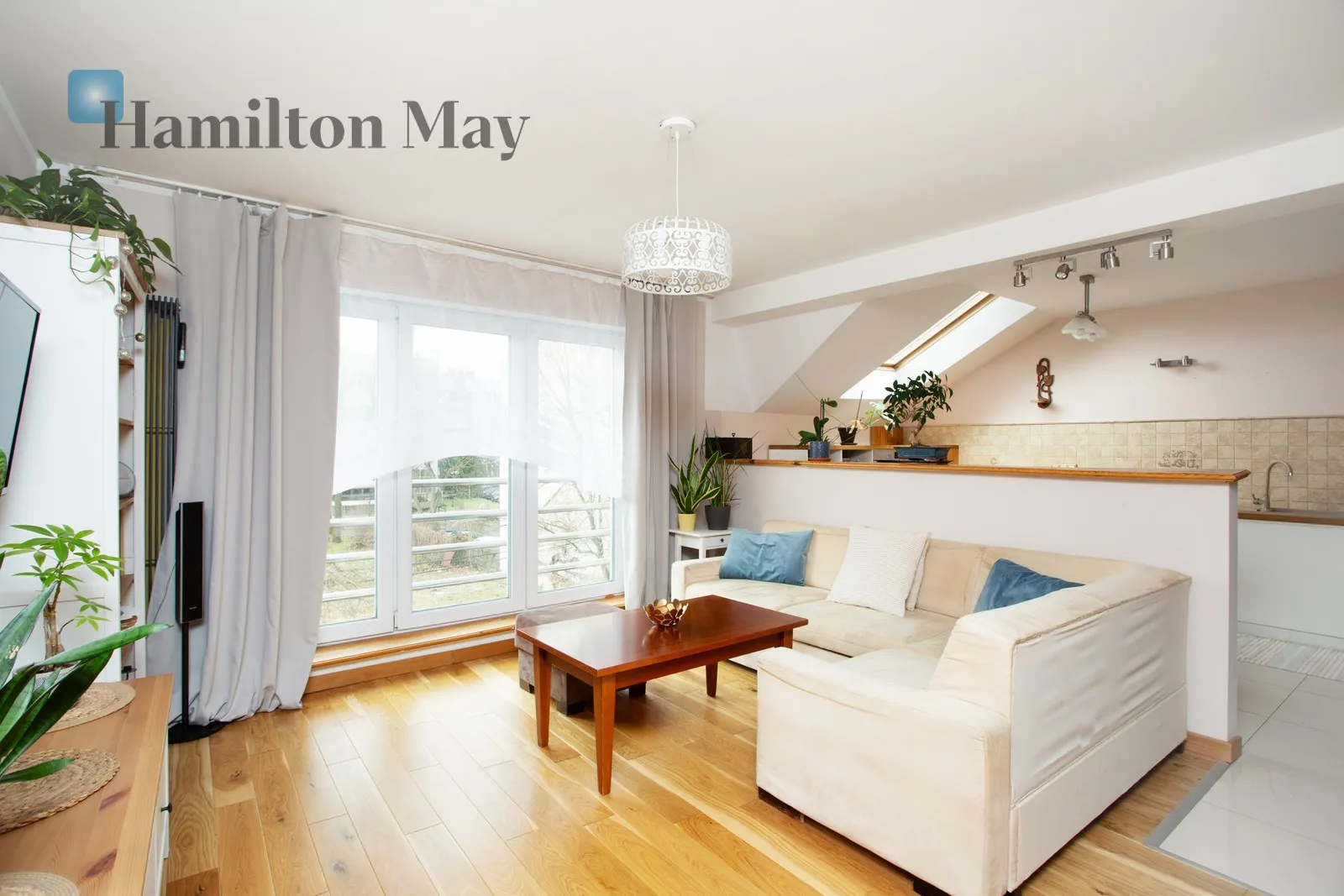 Region: Krowodrza Distance to centre: 1.73 km Price: 6000000 PLN Bedrooms: null Bathrooms: null Size: 429m2 Price/m2: 13986 PLN - slider