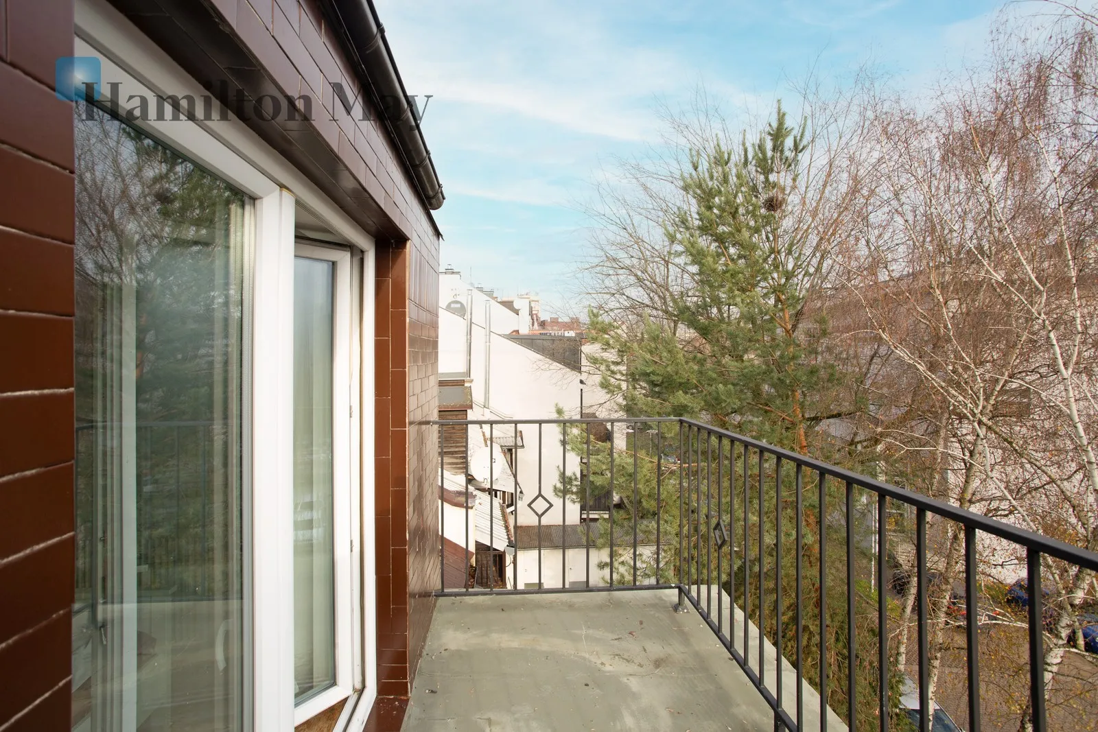 Size: 429m2 Price/m2: 13986 PLN - slider