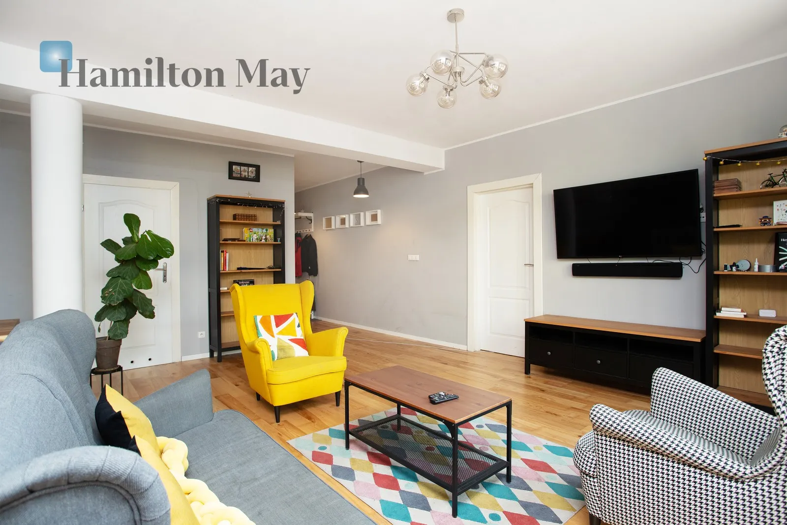 Size: 429m2 - slider