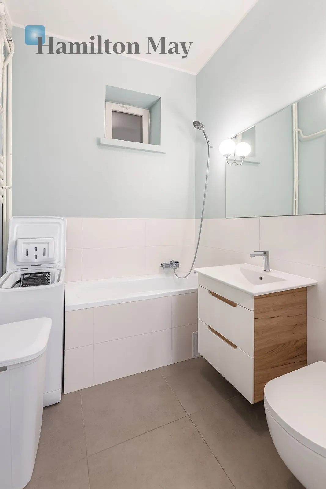 Przestronne | 4-pokojowe mieszkanie w ścisłym centrum | na sprzedaż - slider