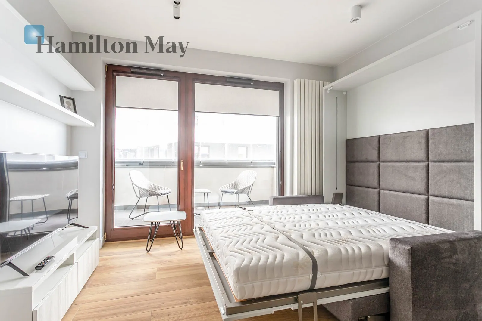 Street: Kłopot Region: Wola Subregion: Powązki Distance to centre: 3.72 km Level: 8 Price: 3150 PLN Bedrooms: 0 Bathrooms: 1 - slider