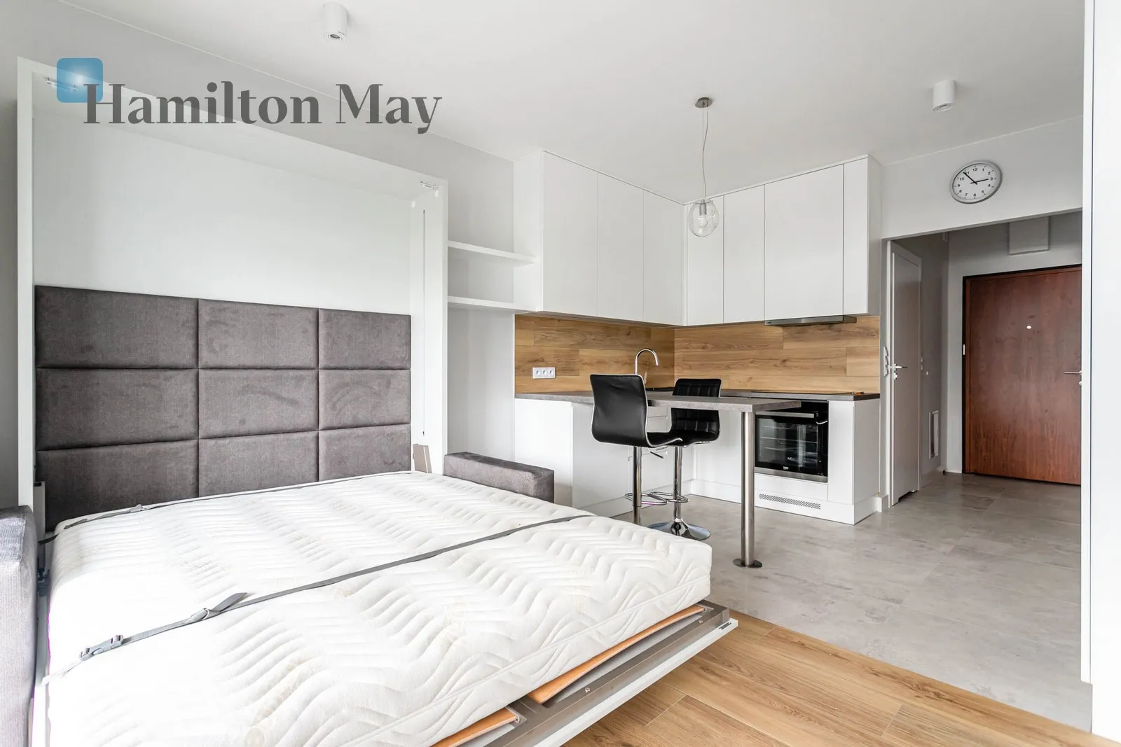 Subregion: Powązki Distance to centre: 3.72 km Level: 8 Price: 3150 PLN Bedrooms: 0 Bathrooms: 1 Size: 26m2 Price/m2: 121 PLN - slider