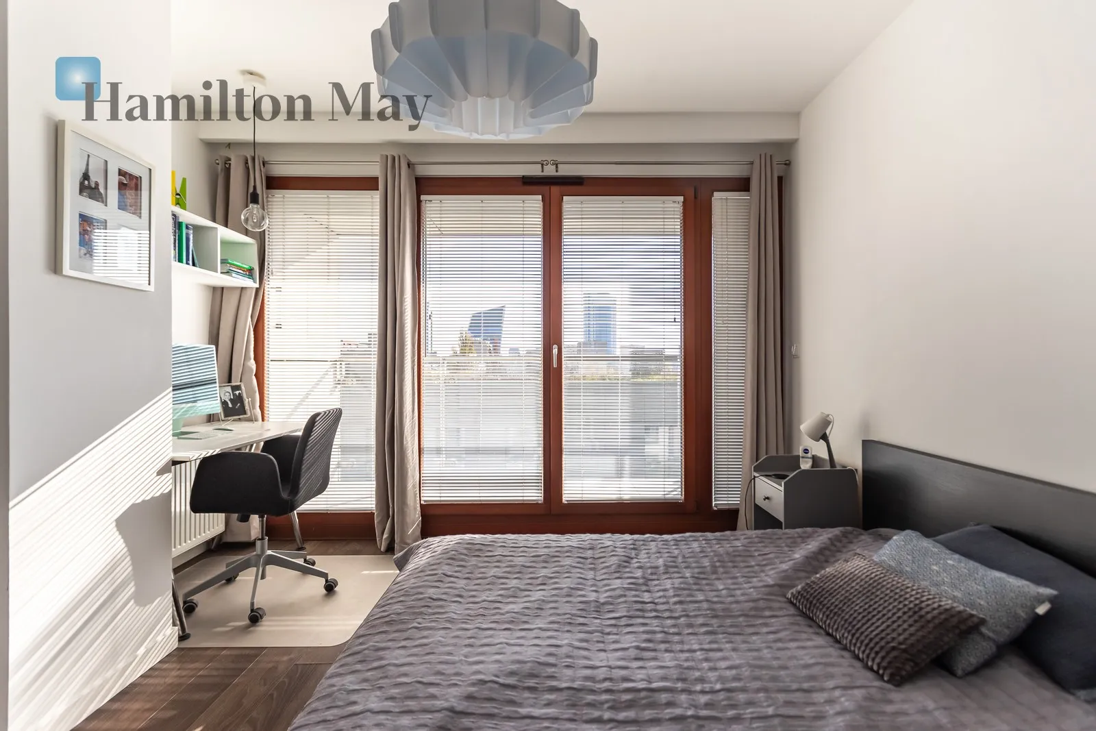 Region: Wola Subregion: Mirów Distance to centre: 1.56 km Level: 6 Price: 6800 PLN Bedrooms: 2 Bathrooms: 2 - slider