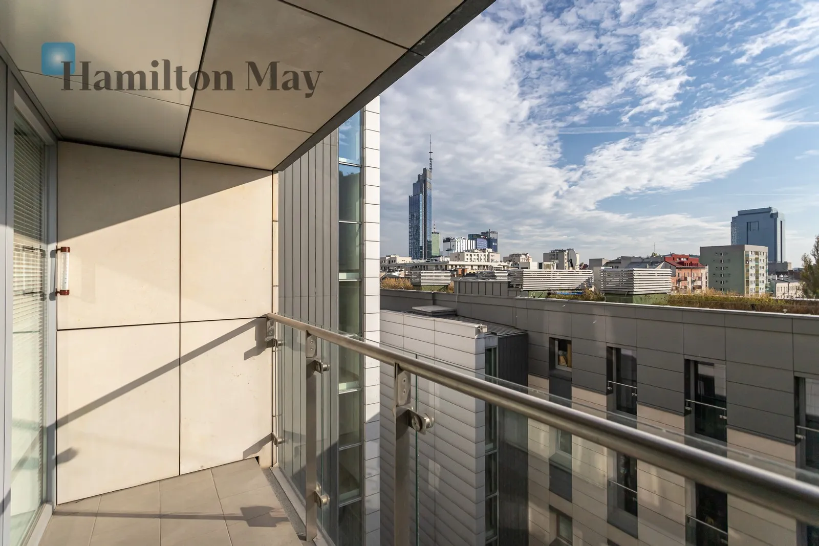 Region: Wola Subregion: Mirów Distance to centre: 1.56 km Level: 6 Price: 6800 PLN Bedrooms: 2 - slider