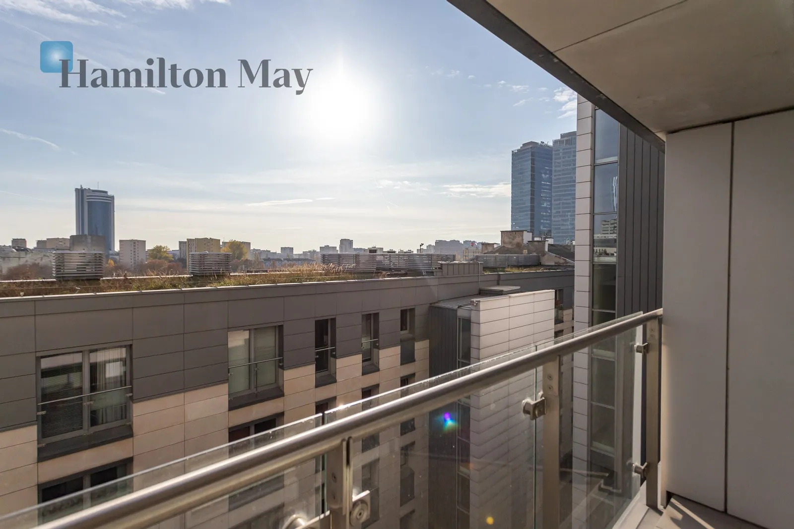 Subregion: Mirów Distance to centre: 1.56 km Level: 6 Price: 6800 PLN Bedrooms: 2 Bathrooms: 2 - slider