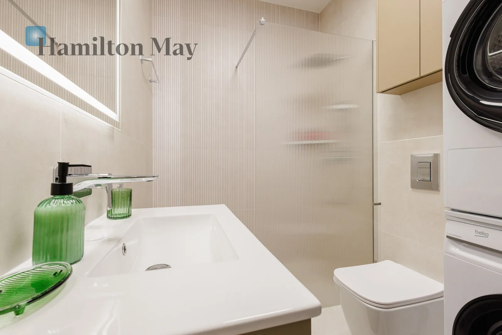 City: Warszawa Street: Chmielna Region: Wola Subregion: Mirów Distance to centre: 0.94 km Price: 4800 PLN - slider